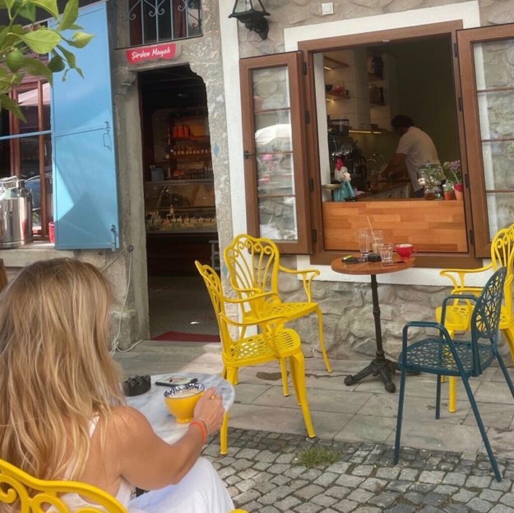 Cafe Mare